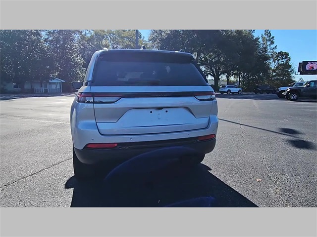 2025 Jeep Grand Cherokee Altitude X 4x2