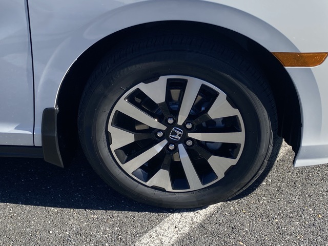 new 2026 Honda Odyssey car, priced at $43,833