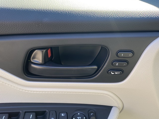 new 2026 Honda Odyssey car, priced at $43,833