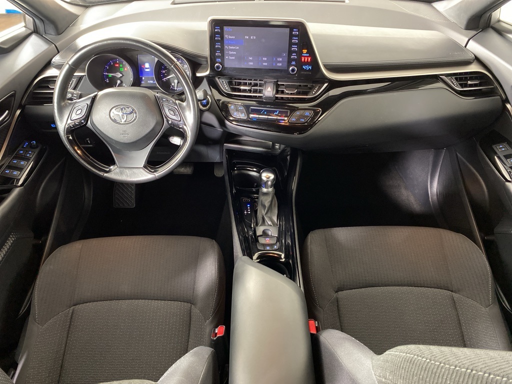 2019 Toyota C-HR XLE photo 2