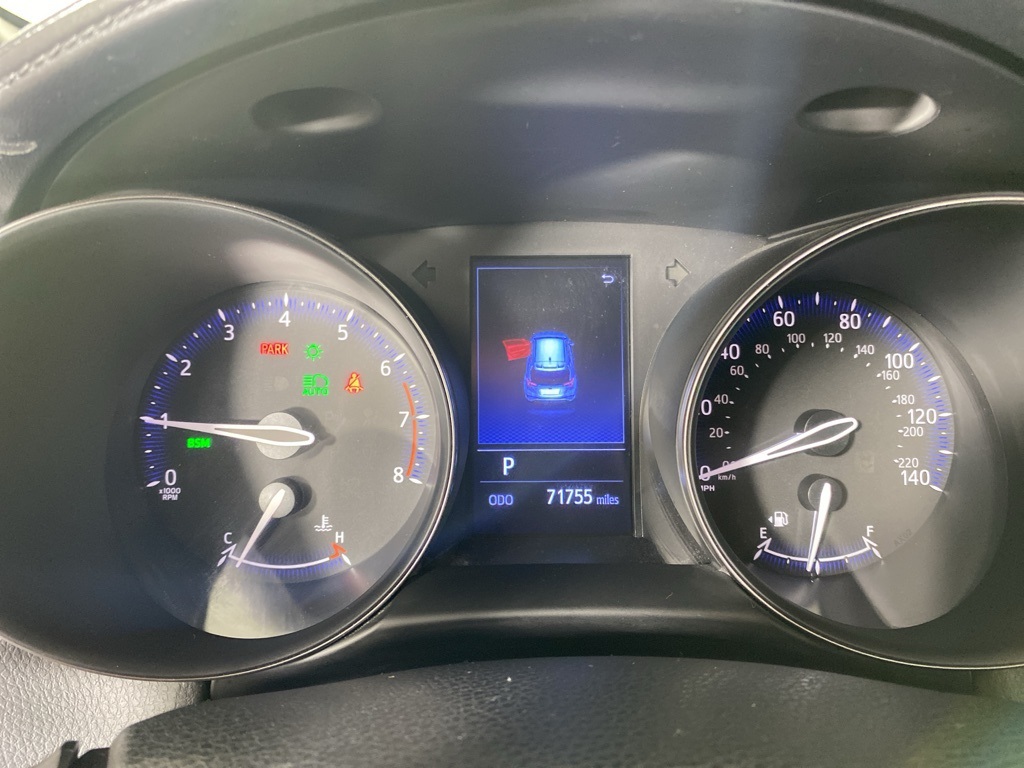 2019 Toyota C-HR XLE photo 3