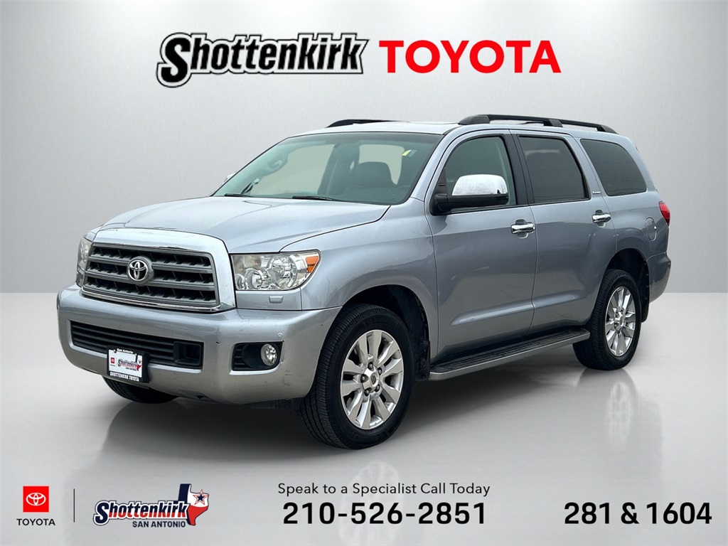 2015 Toyota Sequoia Platinum's photo