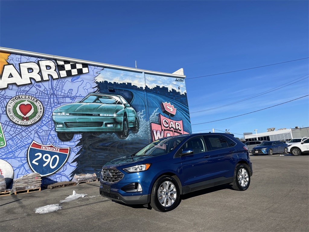 2022 Ford Edge Titanium's photo