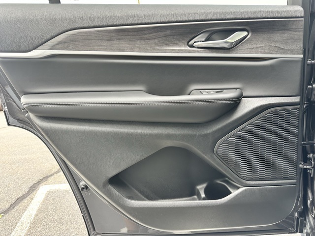 2025 Baltic Gray Metallic Clearcoat Jeep Grand Cherokee L Limited 4X4 SUV