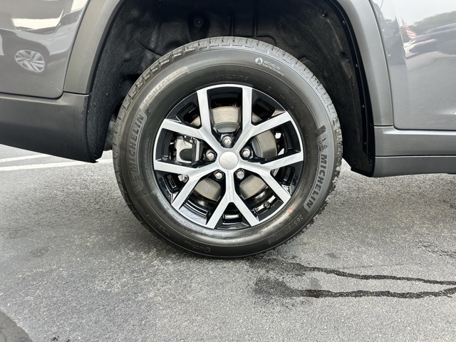 2025 Baltic Gray Metallic Clearcoat Jeep Grand Cherokee L Limited 4X4 SUV