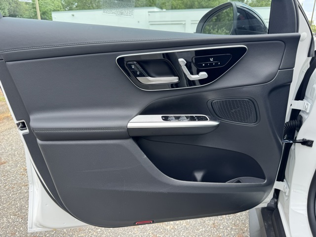 2025 Mercedes Benz GLC 300 4MATIC photo 19