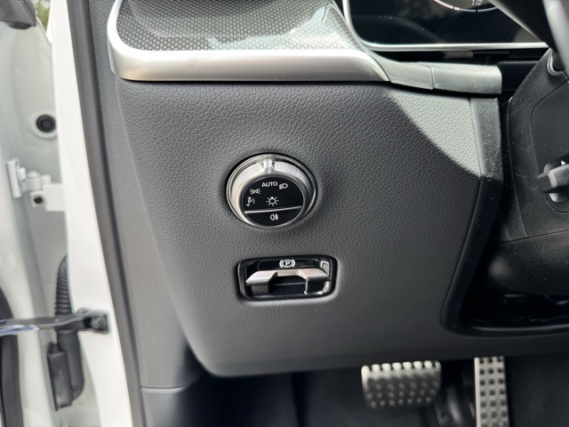 2025 Mercedes Benz GLC 300 4MATIC photo 22