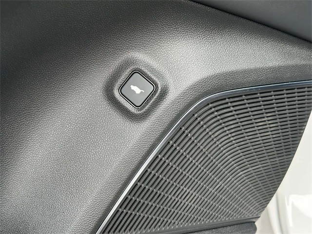 used 2026 Acura MDX car, priced at $59,102