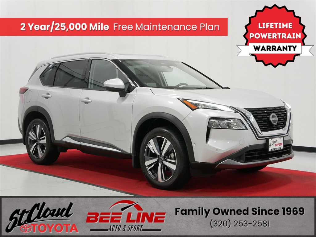 2023 Nissan Rogue SL's photo