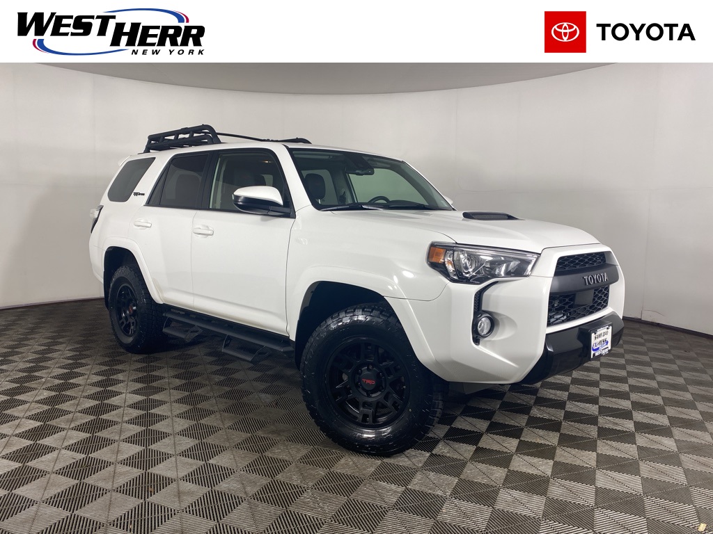 GCD トヨタ・4ランナー TRD PRO(ホワイト) 1/64 GCD Toyota 4Runner TRD Pro (Yellow) Diecast Car Model