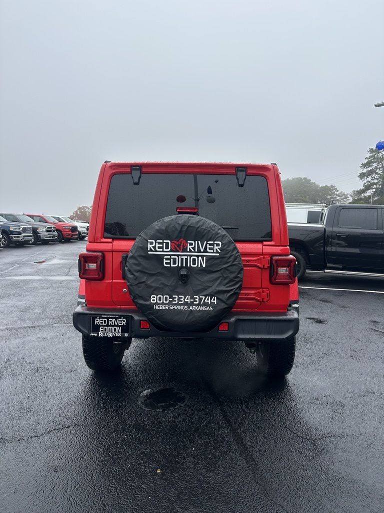 2019 Jeep Wrangler Unlimited Sahara photo 4