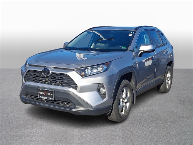 2021 Toyota RAV4 XLE's photo
