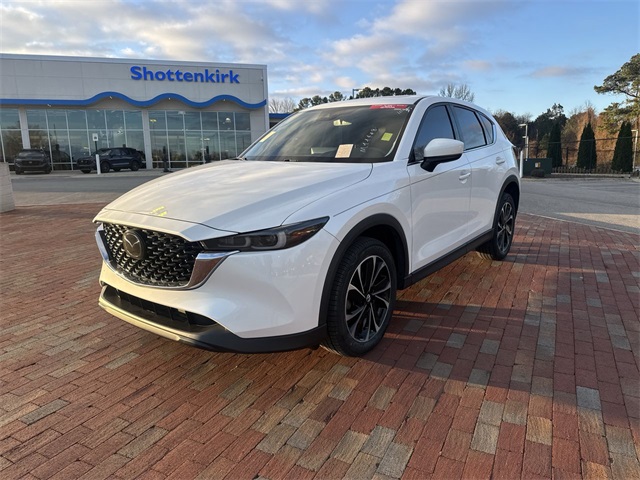 2022 Mazda CX-5 S Premium package's photo