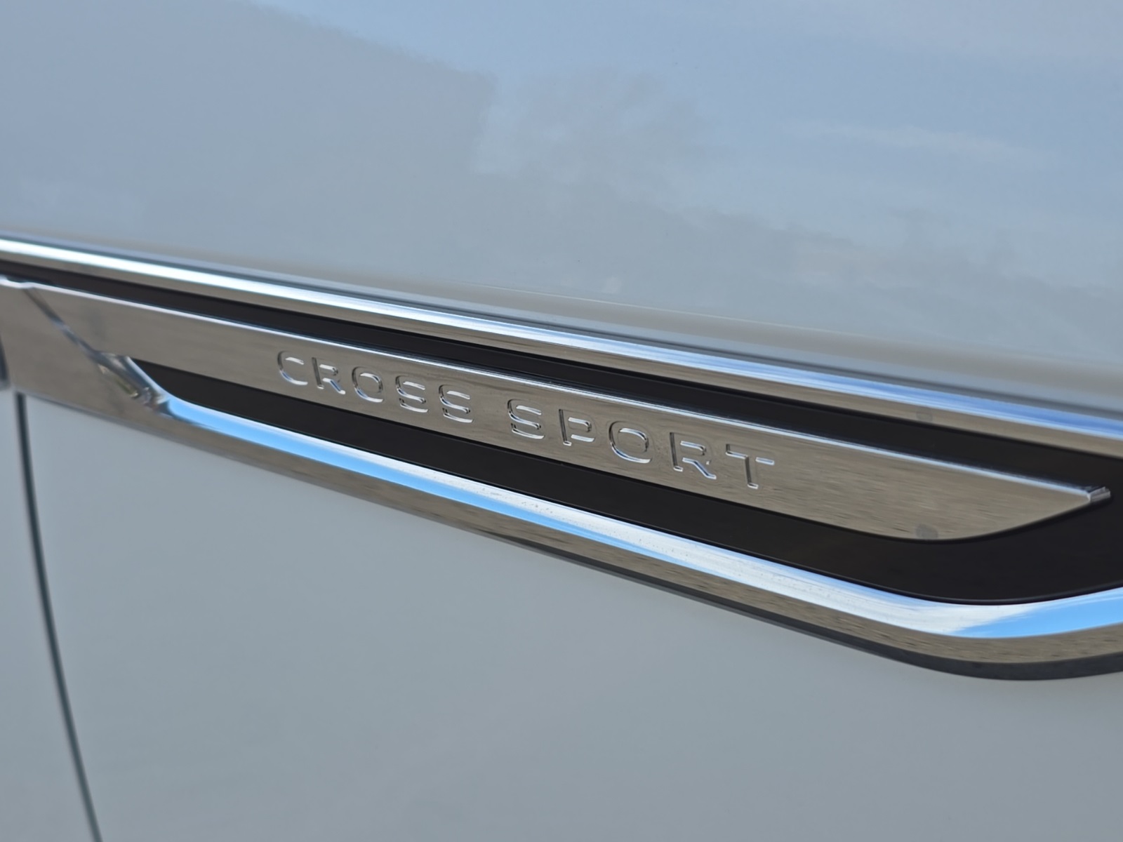 new 2026 Volkswagen Atlas Cross Sport car, priced at $46,701