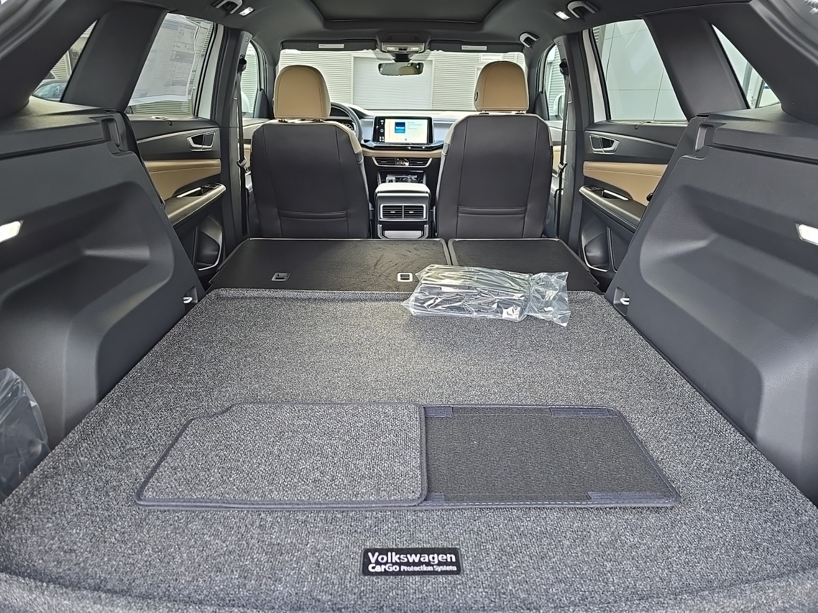 new 2026 Volkswagen Atlas Cross Sport car, priced at $46,701