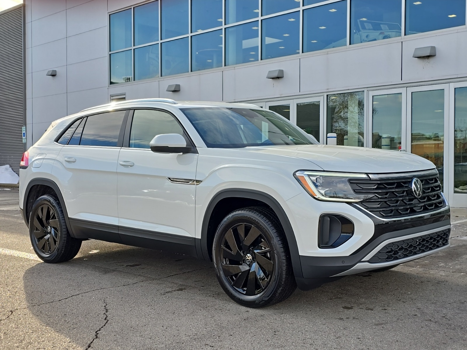 new 2026 Volkswagen Atlas Cross Sport car, priced at $46,701