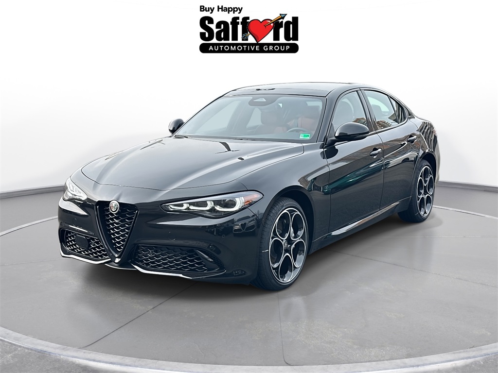 2025 Alfa Romeo Giulia Base's photo