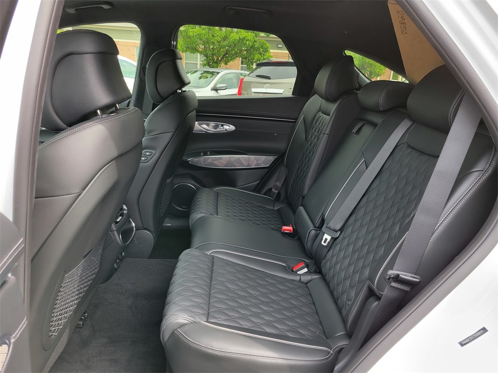 new 2025 Genesis GV70 car, priced at $61,986