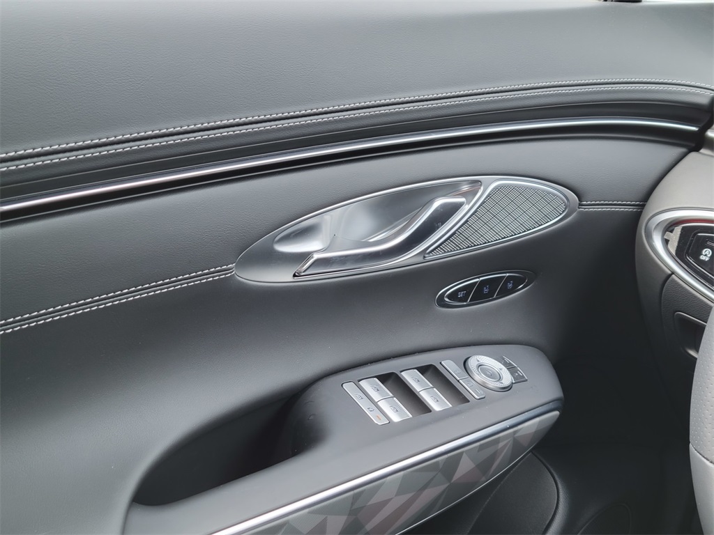 new 2025 Genesis GV70 car, priced at $61,986