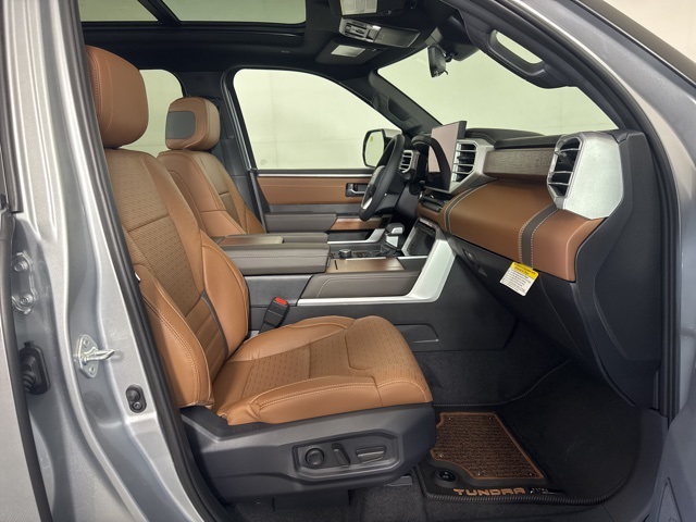 2025 Toyota Tundra 1794 Edition CrewMax photo 4