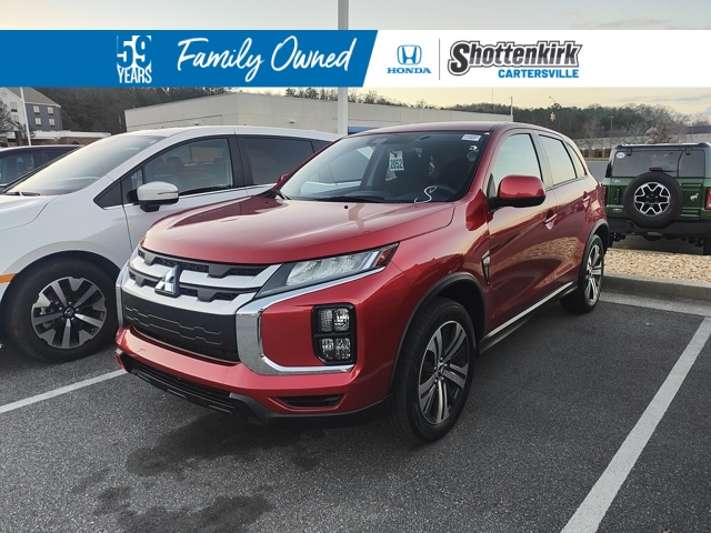 2024 Mitsubishi Outlander Sport ES's photo