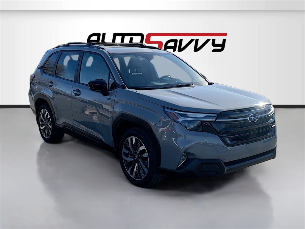 2025 Subaru Forester Touring's photo