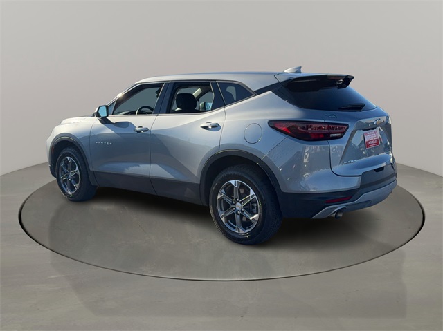 2025 Chevrolet Blazer 2LT photo 3