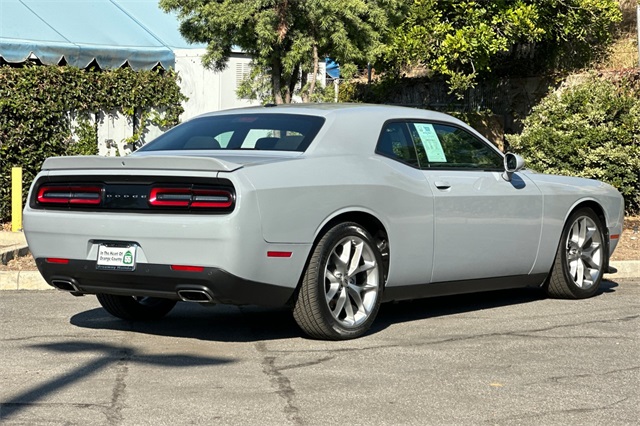 2022 Dodge Challenger GT photo 3