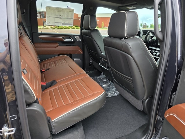 2025 GMC Sierra 3500HD Denali Ultimate