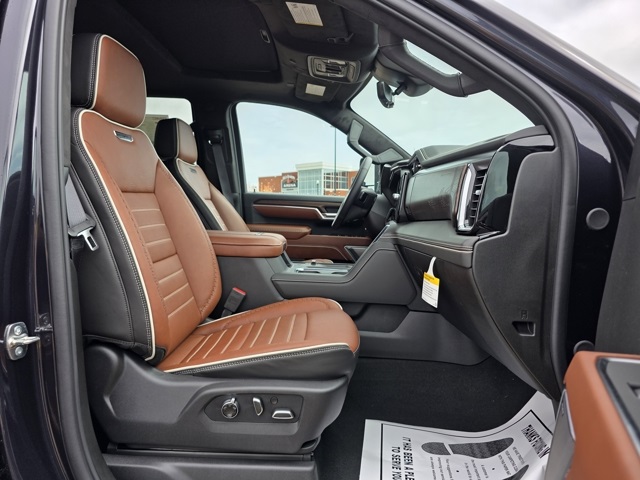 2025 GMC Sierra 3500HD Denali Ultimate