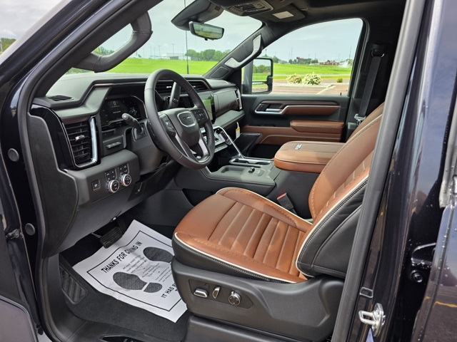 2025 GMC Sierra 3500HD Denali Ultimate