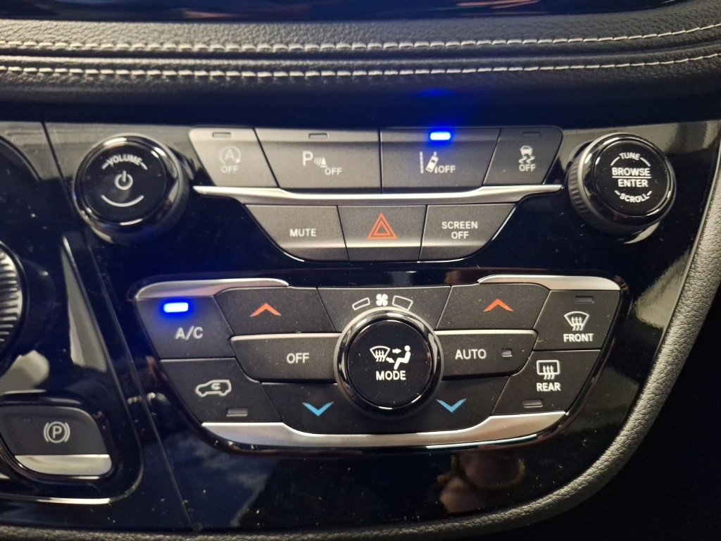 new 2026 Chrysler Pacifica car, priced at $38,499