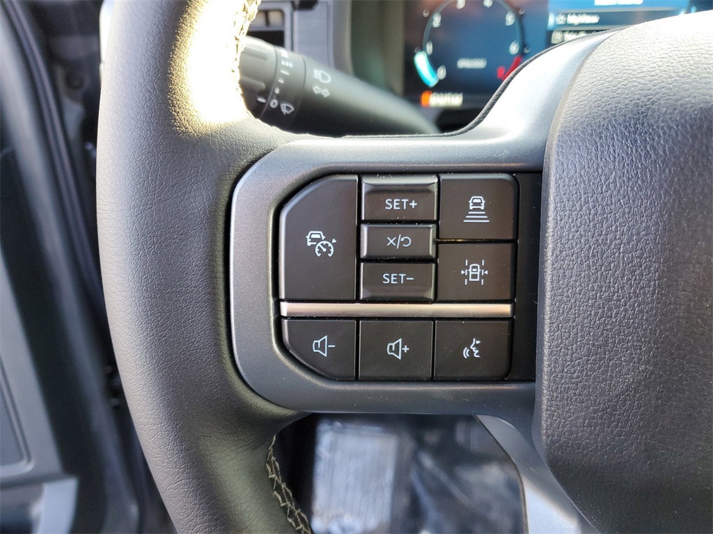 2025 Ford F-150 XLT photo 11