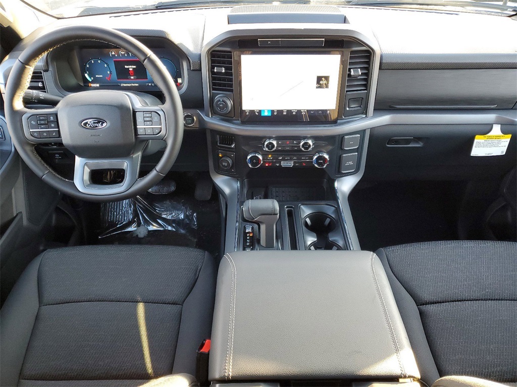 2025 Ford F-150 XLT photo 22