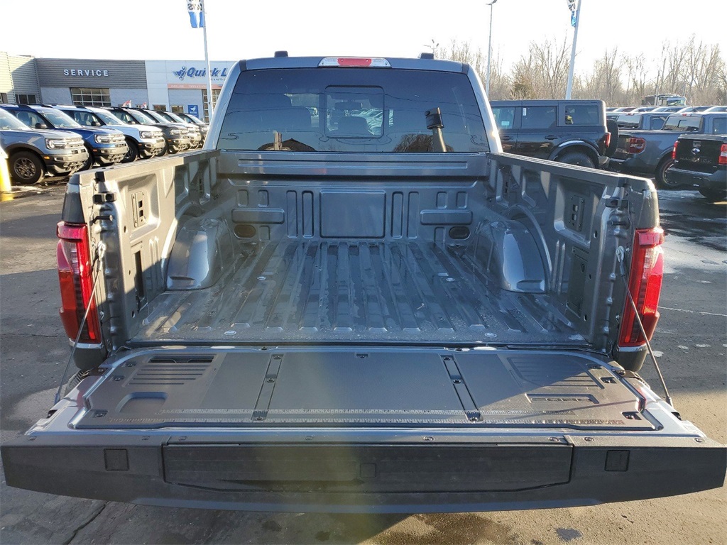2025 Ford F-150 XLT photo 28