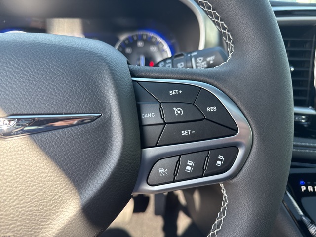 2026 Chrysler Pacifica photo 19