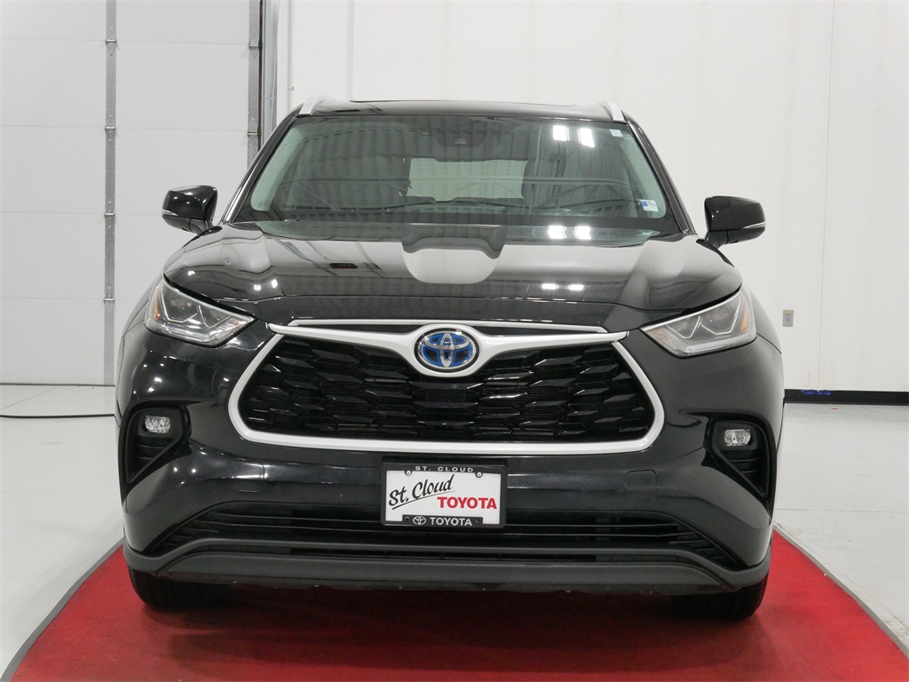Used 2023 Toyota Highlander Bronze Edition with VIN 5TDABRCH5PS567591 for sale in Waite Park, Minnesota
