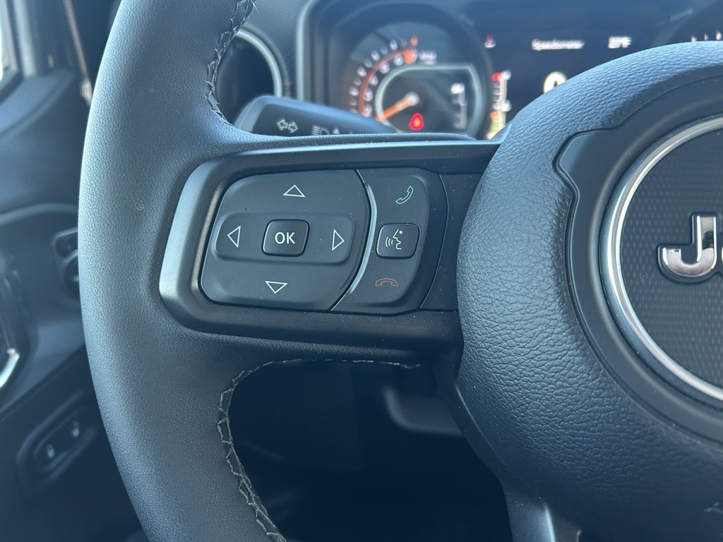 new 2025 Jeep Gladiator car, priced at $55,099