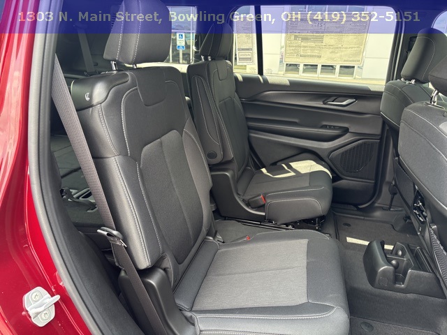 New 2025 Jeep Grand Cherokee L Laredo 4D Sport Utility