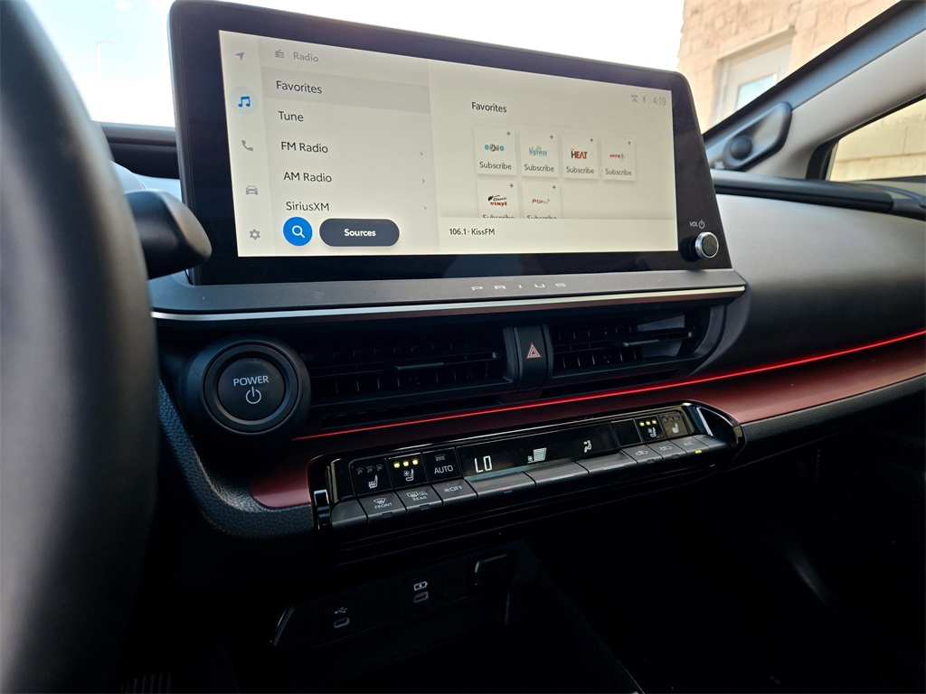 2024 Toyota Prius Prime XSE Premium photo 17