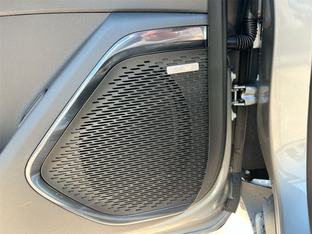 2025 Gmc Acadia AT4 photo 10