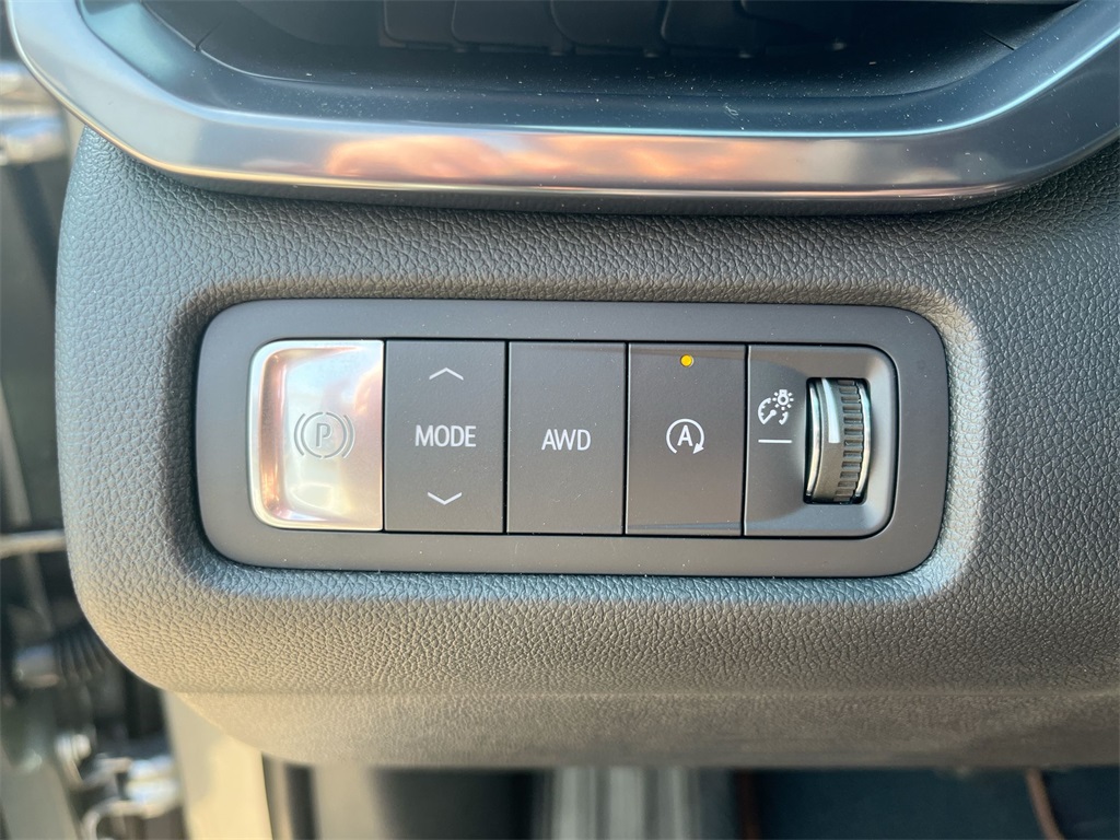 2025 Gmc Acadia AT4 photo 11