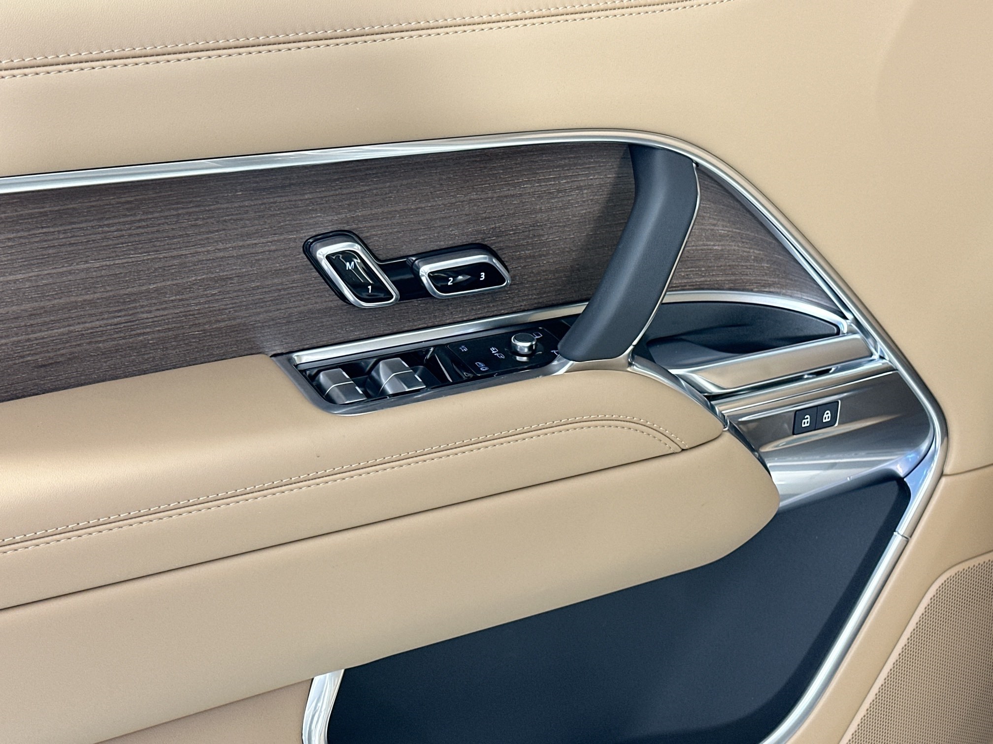 new 2026 Land Rover Range Rover car, priced at $153,840