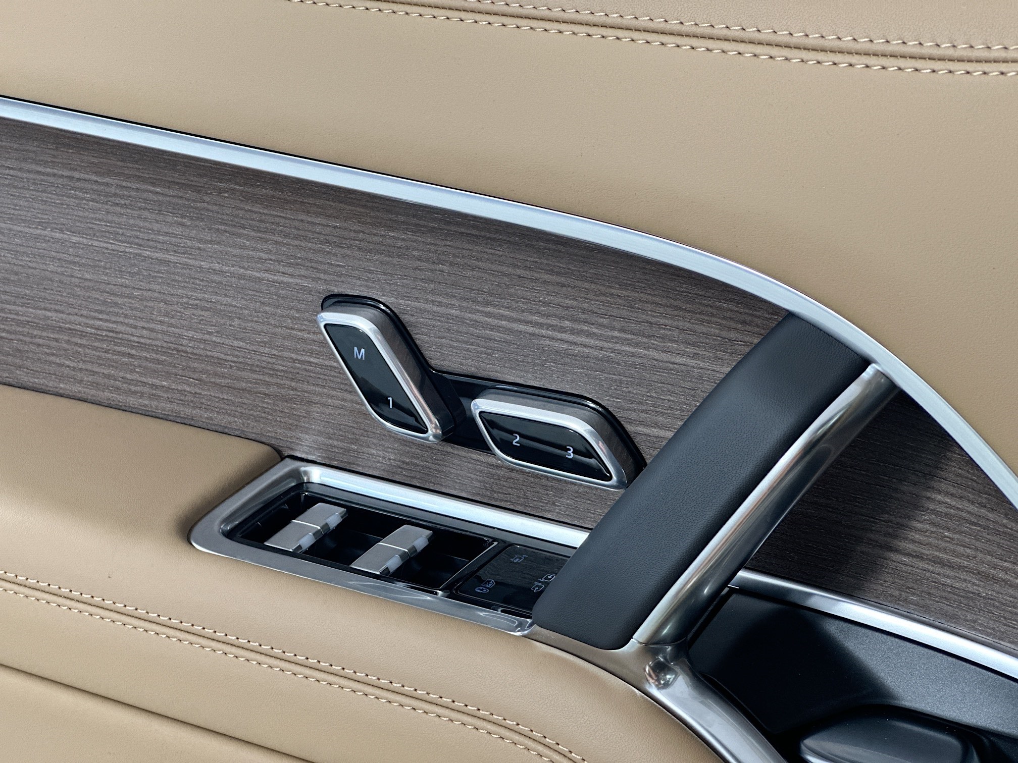 new 2026 Land Rover Range Rover car, priced at $153,840