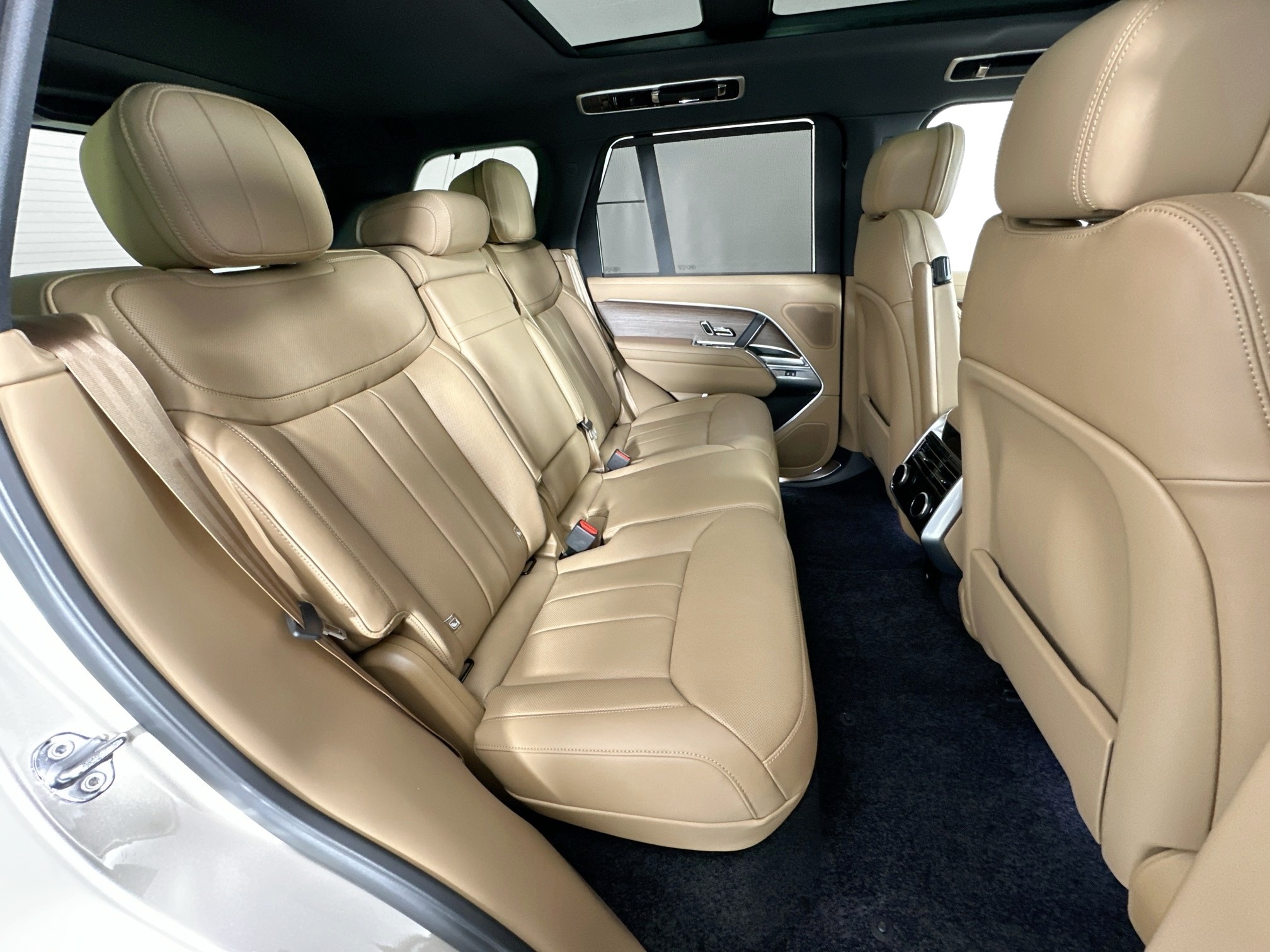 new 2026 Land Rover Range Rover car, priced at $153,840