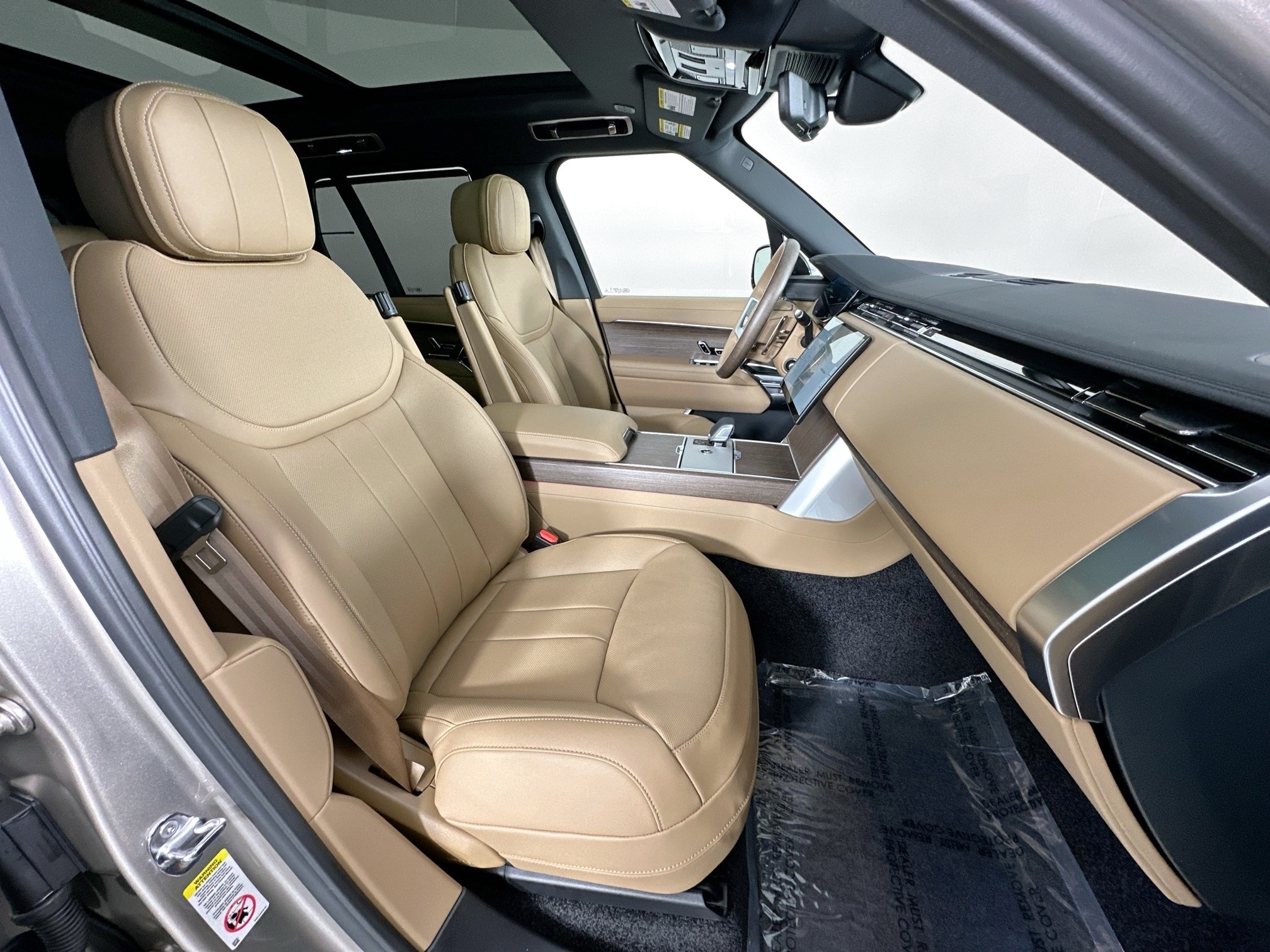 new 2026 Land Rover Range Rover car, priced at $153,840