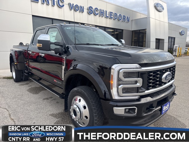 2026 Ford F-450 Super Duty Platinum