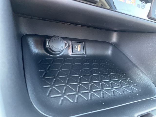 2025 Toyota RAV4 XLE photo 20