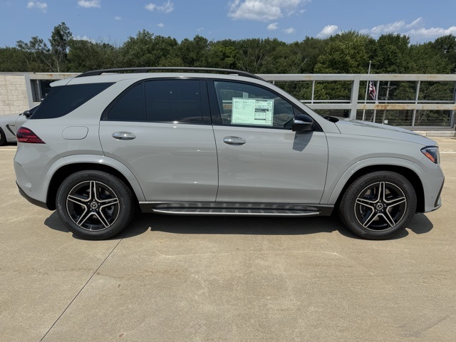2026 Mercedes Benz GLE 450 4MATIC photo 2