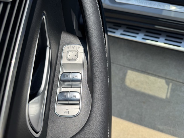 2026 Mercedes Benz GLE 450 4MATIC photo 21